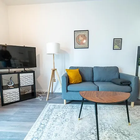 Fullhouse - - A6 - Washing Machine - Terrace - Nespresso Drezno