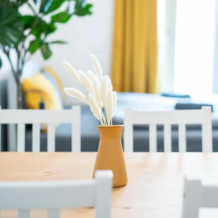 Apartment Fullhouse - - A6 - Washing Machine - Terrace - Nespresso