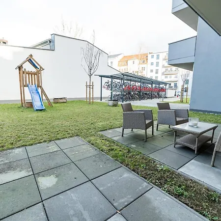 Fullhouse - - A6 - Washing Machine - Terrace - Nespresso